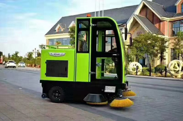 電動(dòng)環(huán)衛(wèi)車(chē)