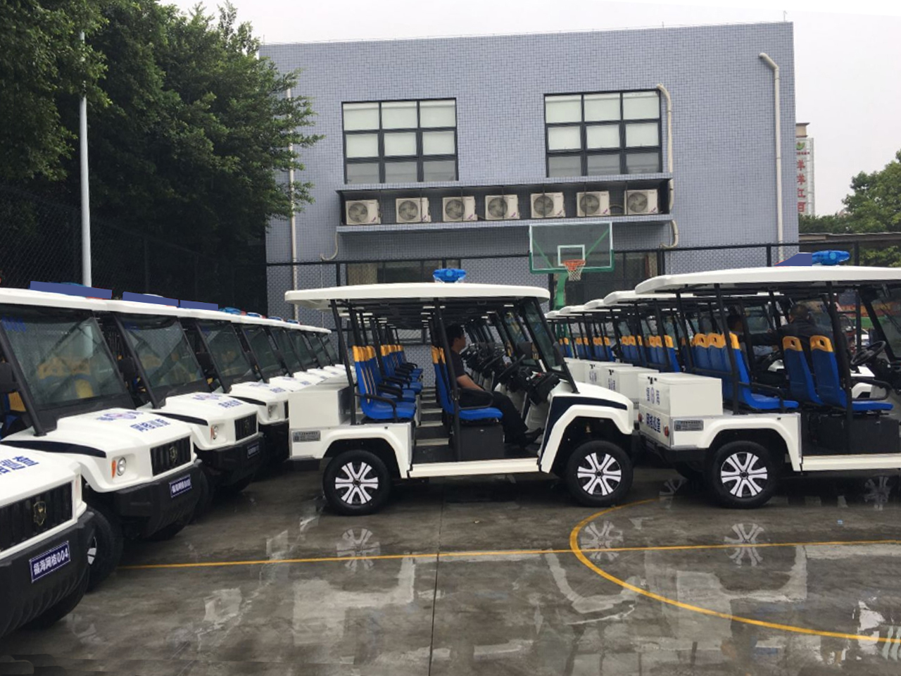 電動巡邏車